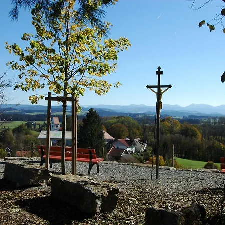 Altes Schulhaus * Argenbuhl